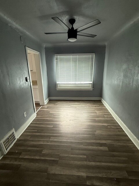 Foto del edificio - 2293 Kendall St