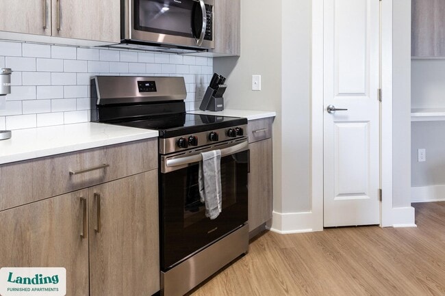 Building Photo - 10800 Colonial Gtwy Dr