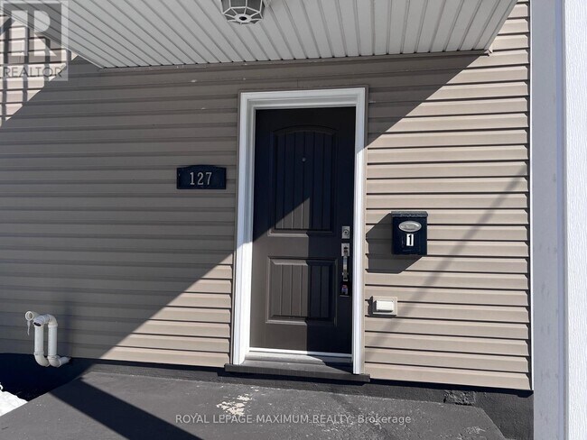 Photo du bâtiment - 127 Innisfil St