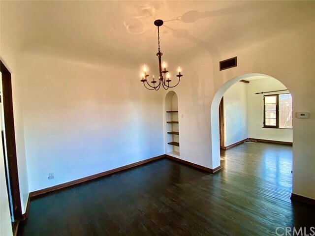 Foto del edificio - 1335 W 13th St