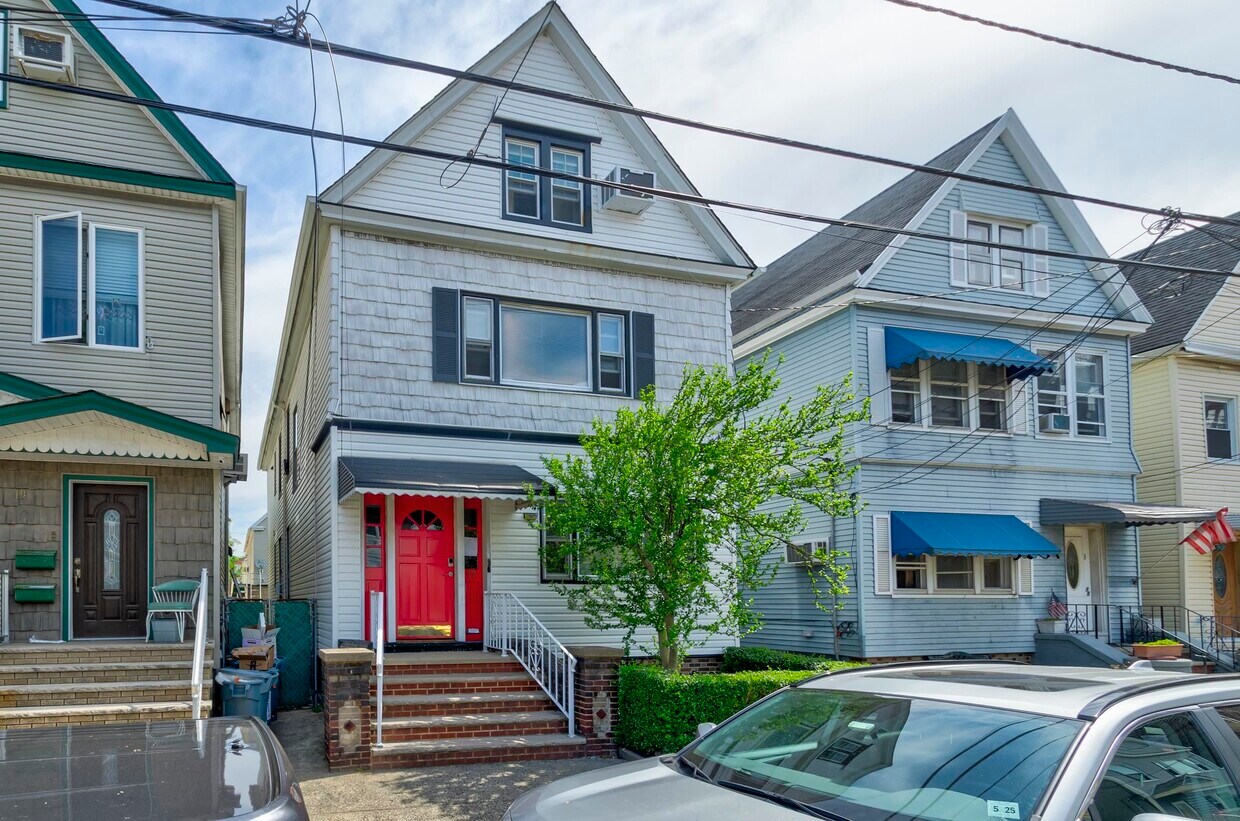 Foto principal - 17 Newark Bay Ct