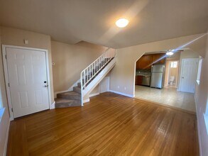 Building Photo - 869 MacArthur Blvd