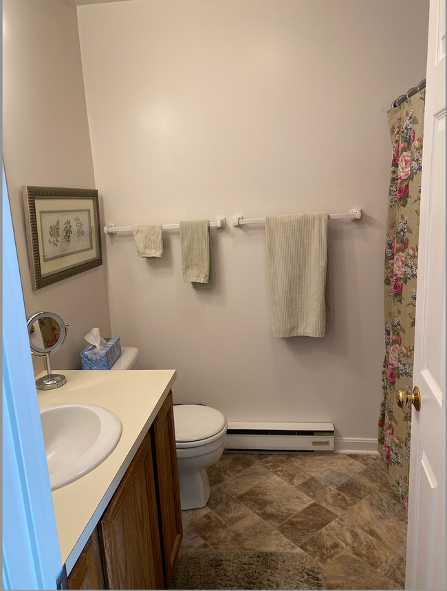 Foto del edificio - Furnished Two Bedroom Condo