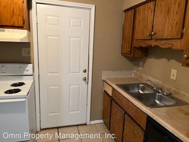 Building Photo - 2 br, 1 bath House - 4447 MEDLEY LN