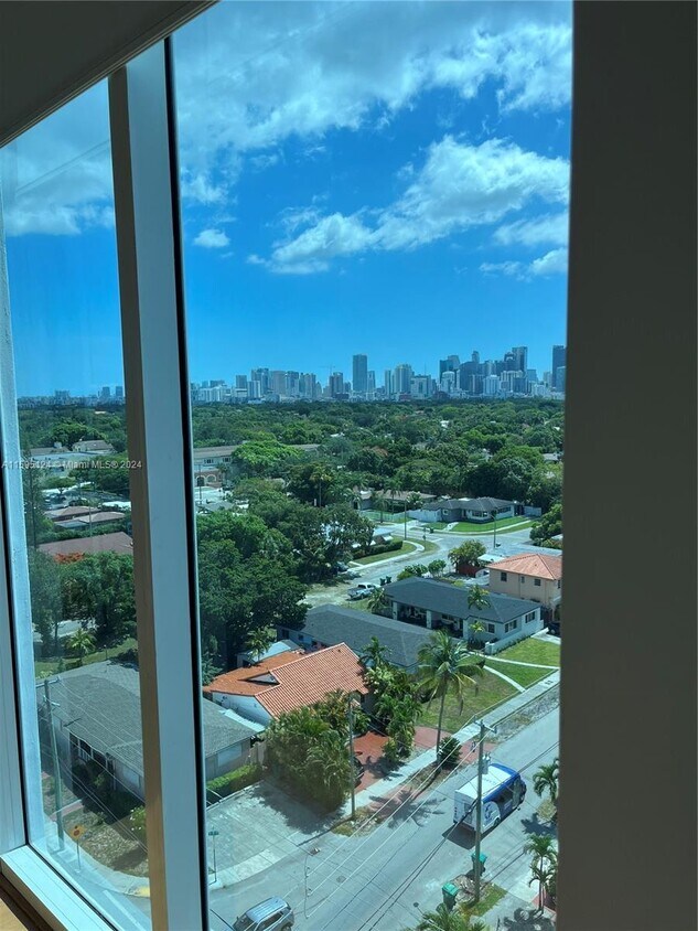 Foto del edificio - 1401 SW 22nd St