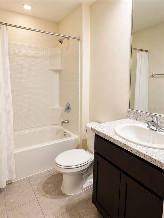 Building Photo - 16511 Mosaic Oar Dr