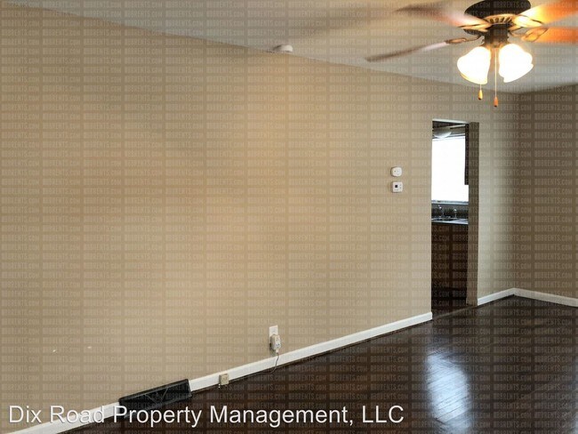 Building Photo - 3 br, 1 bath House - 600 Valleyview Drive,