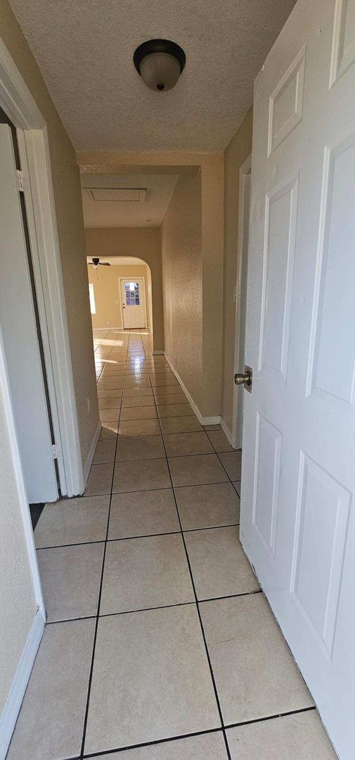 Foto del edificio - Coming Soon