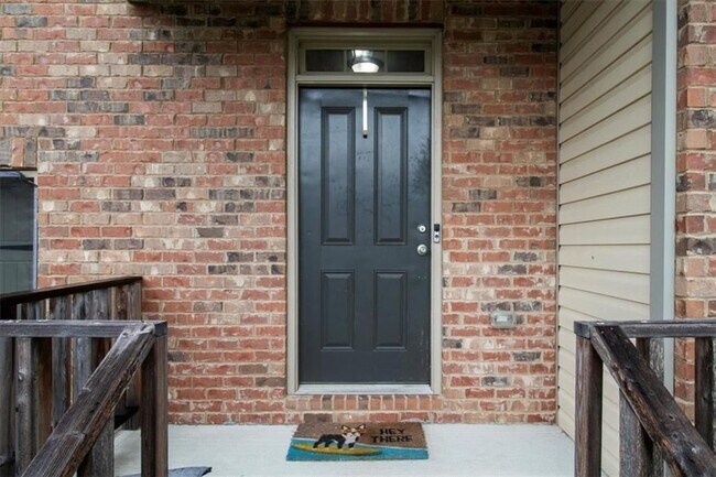 Building Photo - 108 Aviary Ln