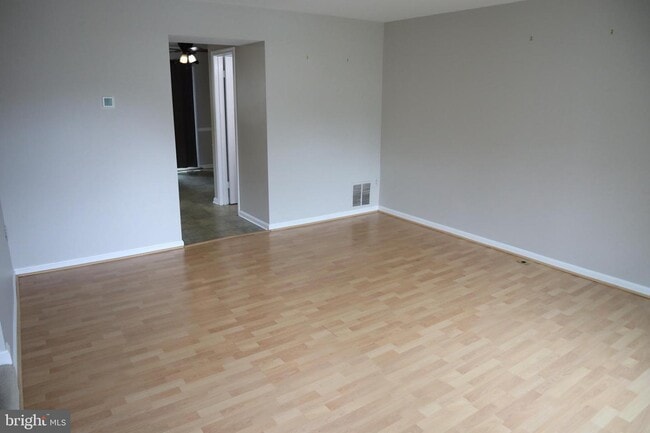Foto del edificio - 3127 Benton Square Dr