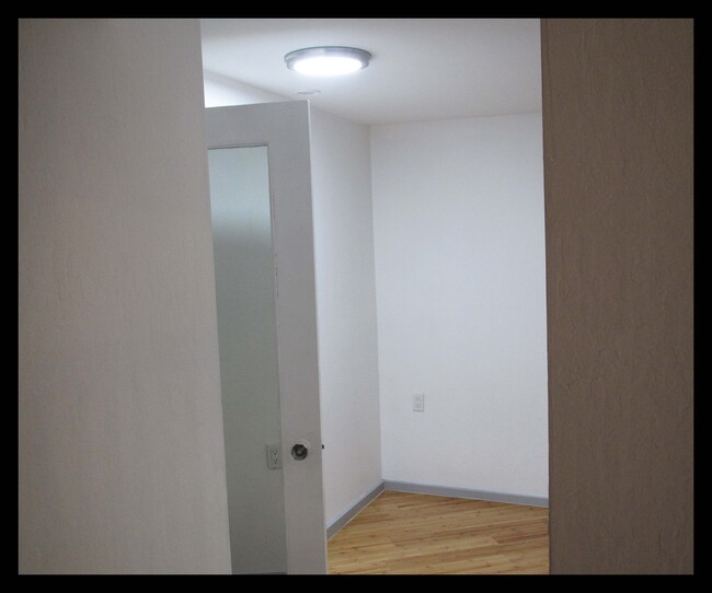 Foto del edificio - 1709B Hyde St