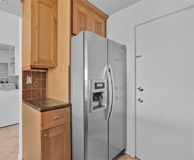 Building Photo - 8233 Harding Ave