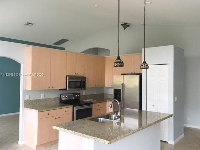 Foto del edificio - 743 SW 190th Ave