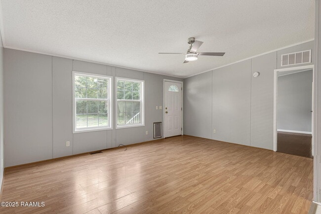 Building Photo - 113 Simon Latour Rd