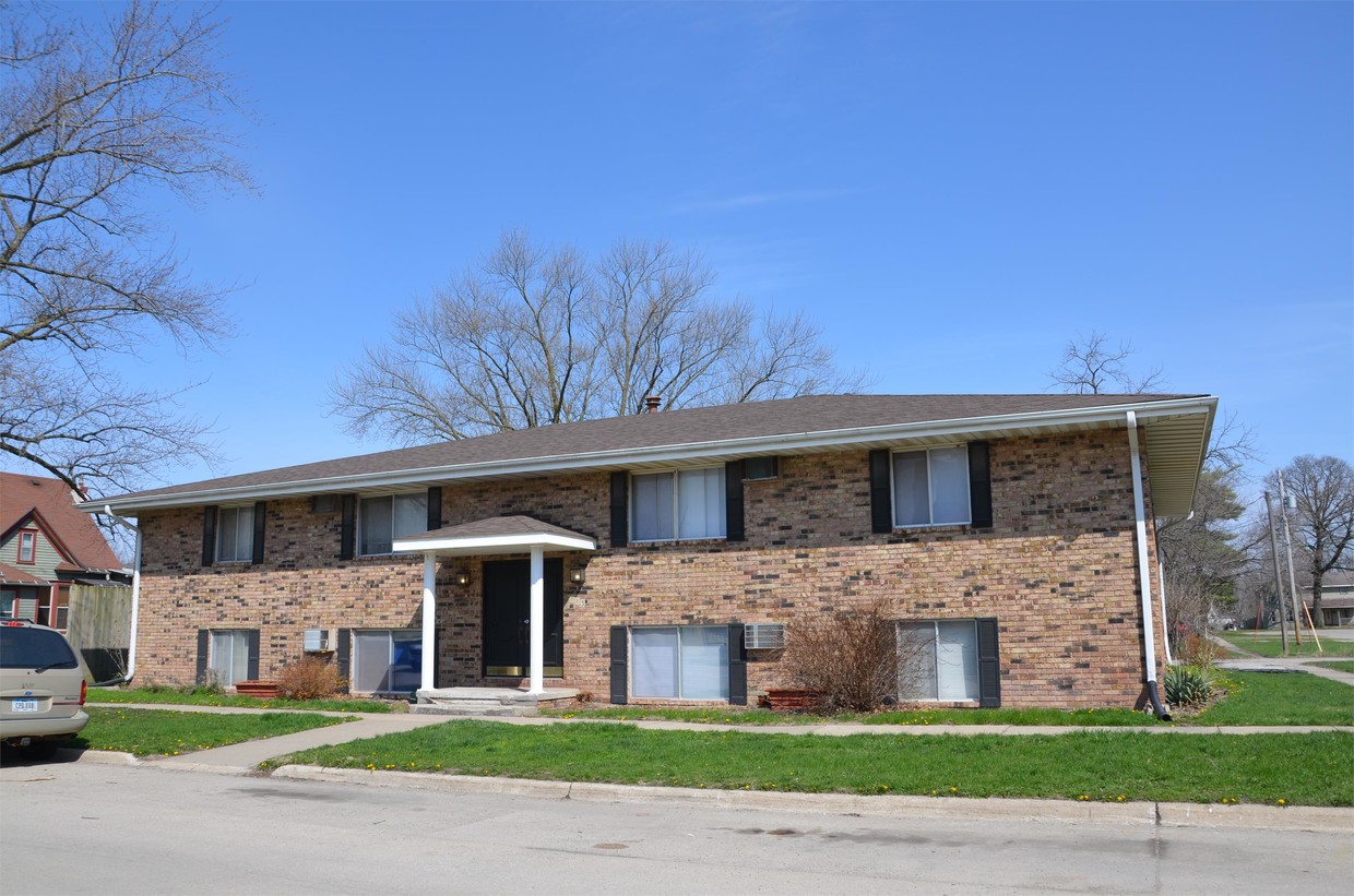 Foto principal - 113 2nd St NE