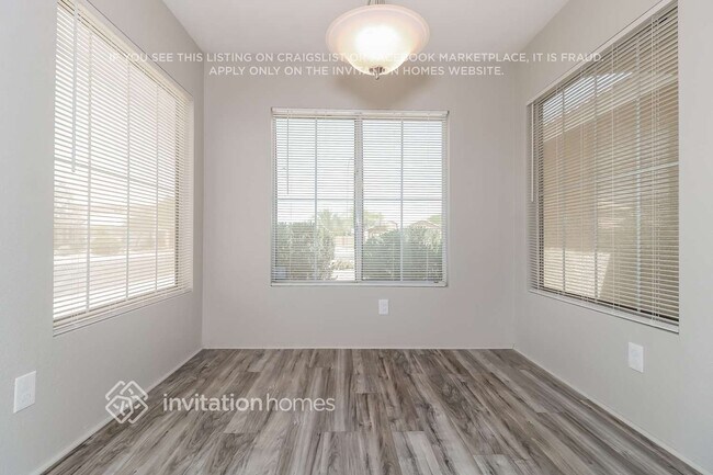 Building Photo - 1925 N 104th Ln