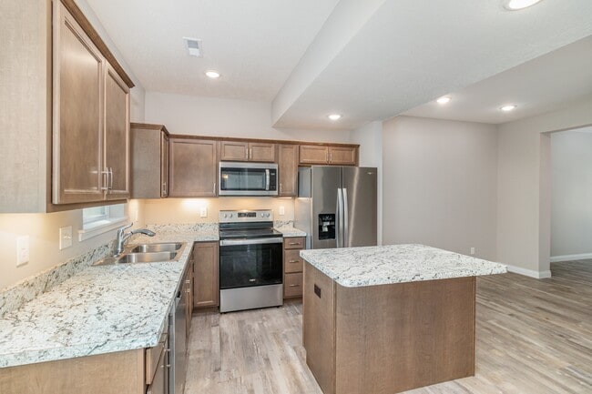 Building Photo - 5565 Limaburg Rd