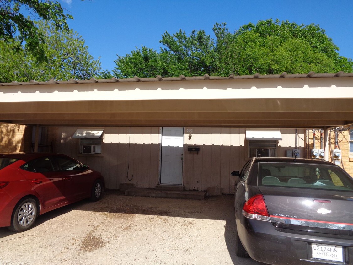 Primary Photo - Studio Apartment Near ACU