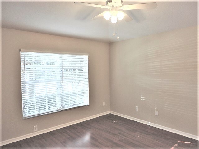 Foto del edificio - 920 Lake Shore Ranch Drive