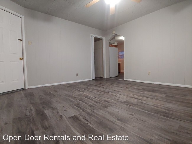 Building Photo - 1 br, 1 bath Apartment - 3409 Hanna #4