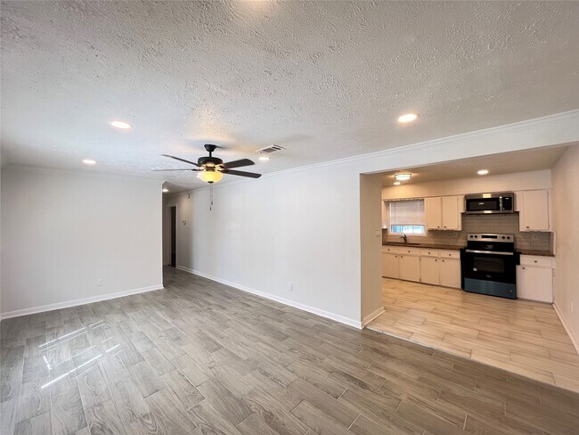 Foto del edificio - 7337 Orville St