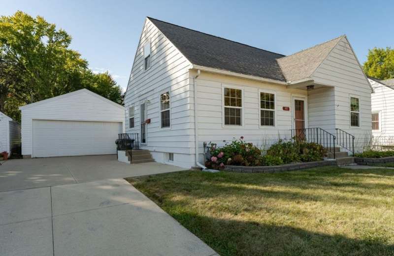Foto principal - 1015 8th Ave NW