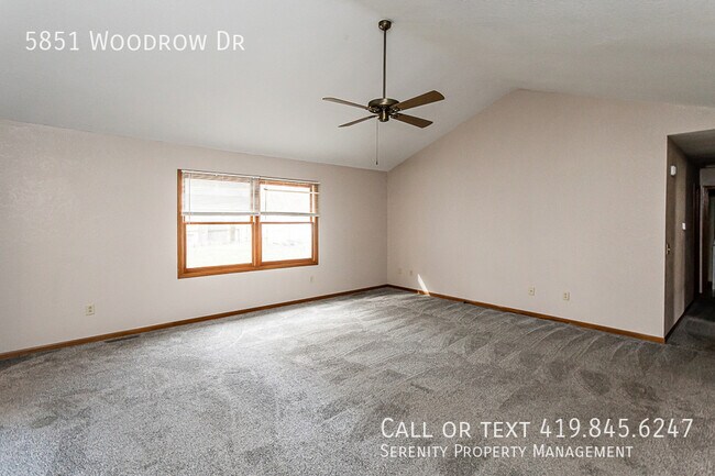 Foto del edificio - 5851 Woodrow Dr