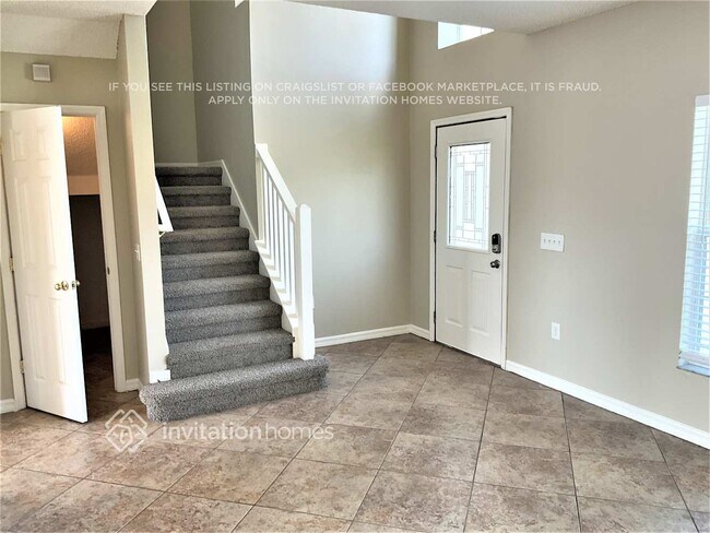 Building Photo - 490 Danube Dr