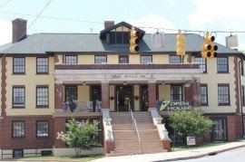 Primary Photo - 1 N Greenwood Ave Exd