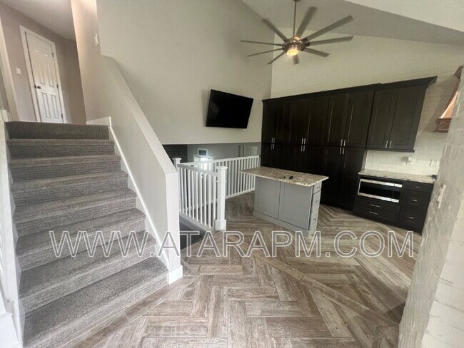 Building Photo - 1235 Sandy Ridge Dr
