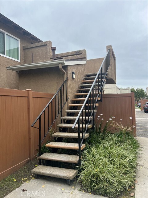 Primary Photo - 16807 Chaparral Ave