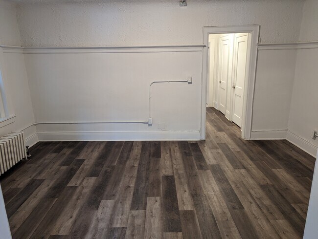 Photo du bâtiment - 959 Main St E