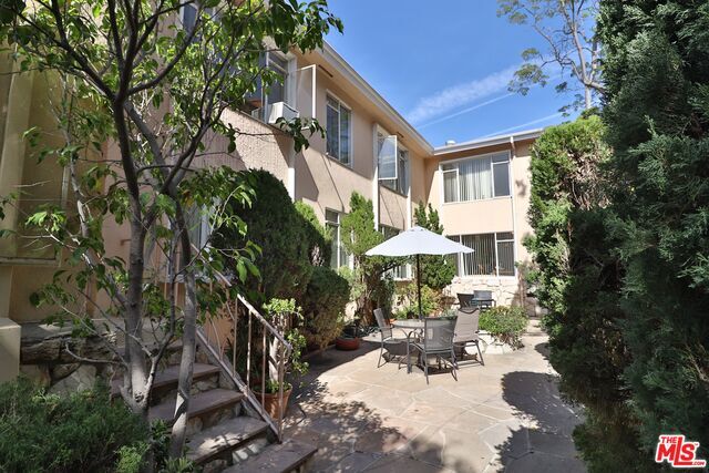 Primary Photo - 974 Granville Ave