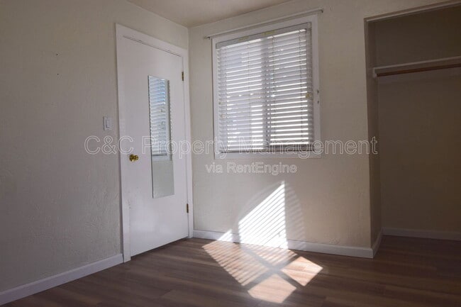 Building Photo - 476 Cortes St