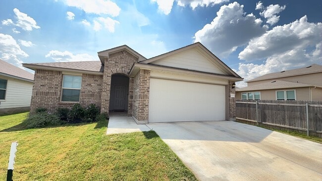 Building Photo - 3-bedroom 2-bathroom house!