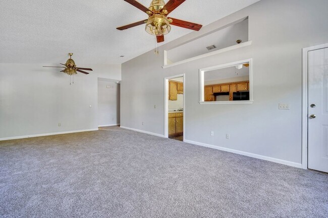 Building Photo - 1109 Tomahawk Trail