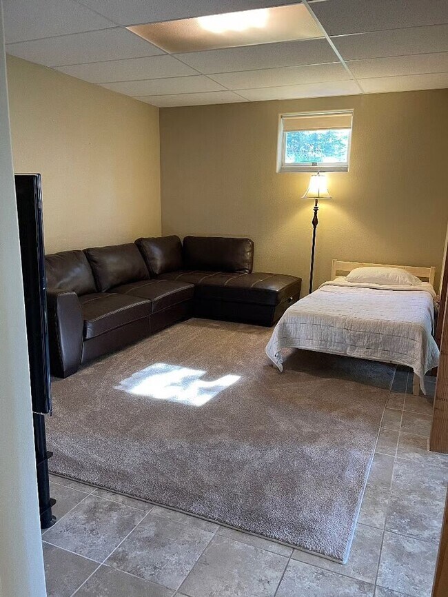 Foto del edificio - 33125 Rensselaer Ln