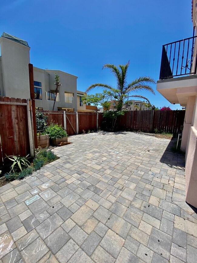 Foto del edificio - 164 Highland Dr