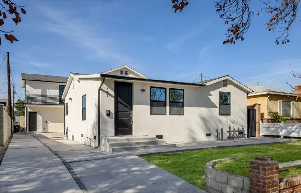 Foto principal - 245 W Linden Ave