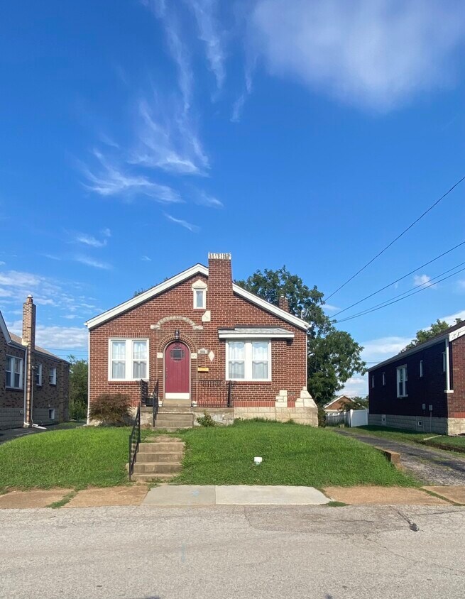 Primary Photo - 9014 Pilot Ave
