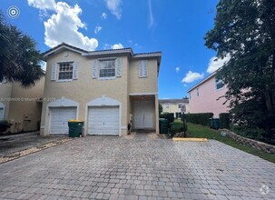 Building Photo - 6323 Landings Terrace