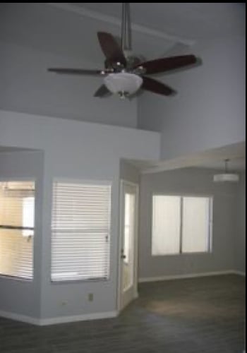 Primary Photo - 4201 N 20th St