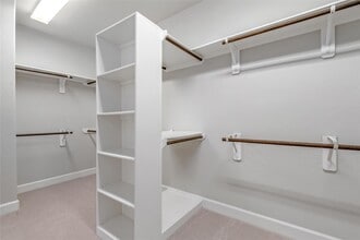 Building Photo - 927 W Lacey Garden Loop