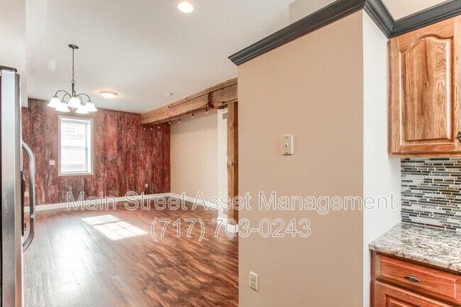 Foto del edificio - 21 Sprecher Rd