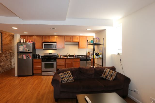 Foto del edificio - 2513 N Southport Ave