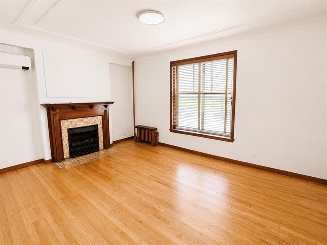 Building Photo - 85 Kennedy St