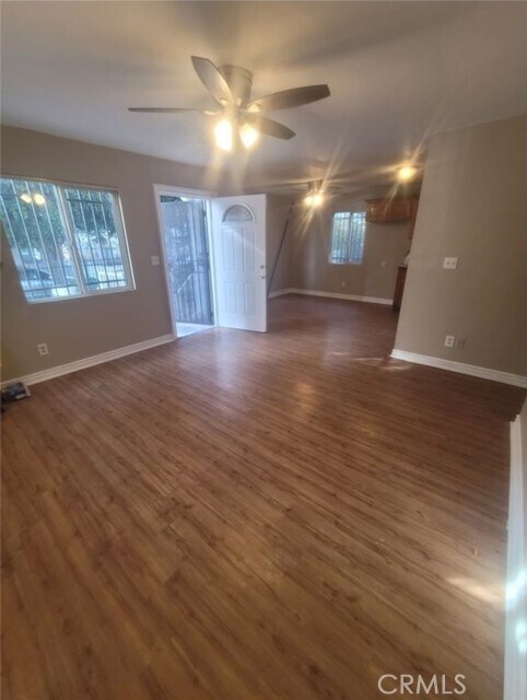 Foto del edificio - 1047 E 43rd St