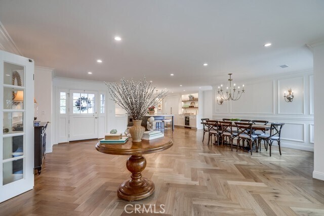 Foto del edificio - 1242 Somerset Ln