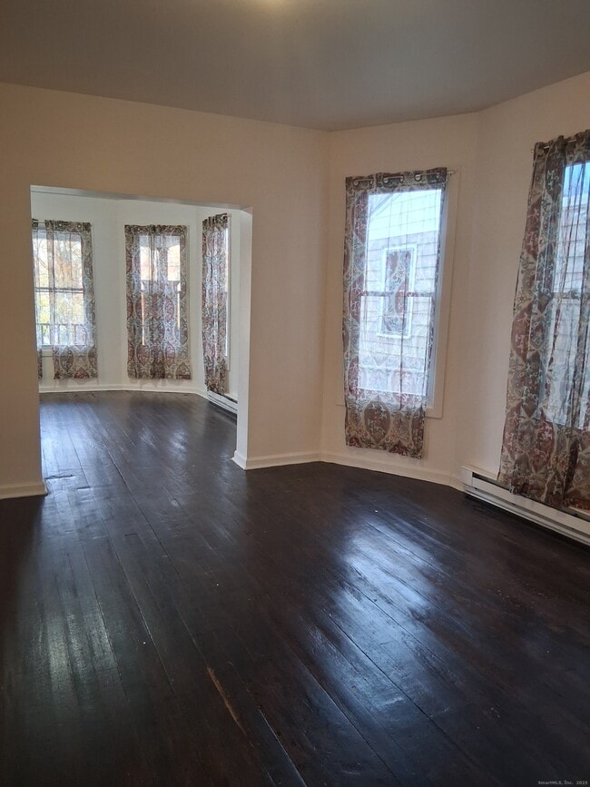 Building Photo - 367 Watertown Ave