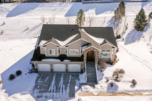 Building Photo - Executive Rental - Stone Mountain - 5 Bed - 3 Bath